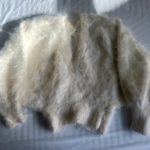 Cropped 100% alpaca sweater